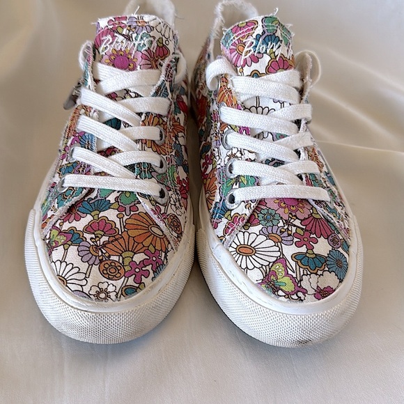 BF by Blowfish Malibu Maggi Daisy Floral Sneakers Multicolor Coquette Canvas 8.5 - Picture 13 of 13